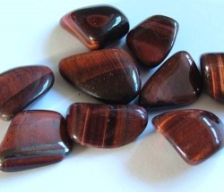 Μεγάλο Βότσαλο Κόκκινο Μάτι της Τίγρης